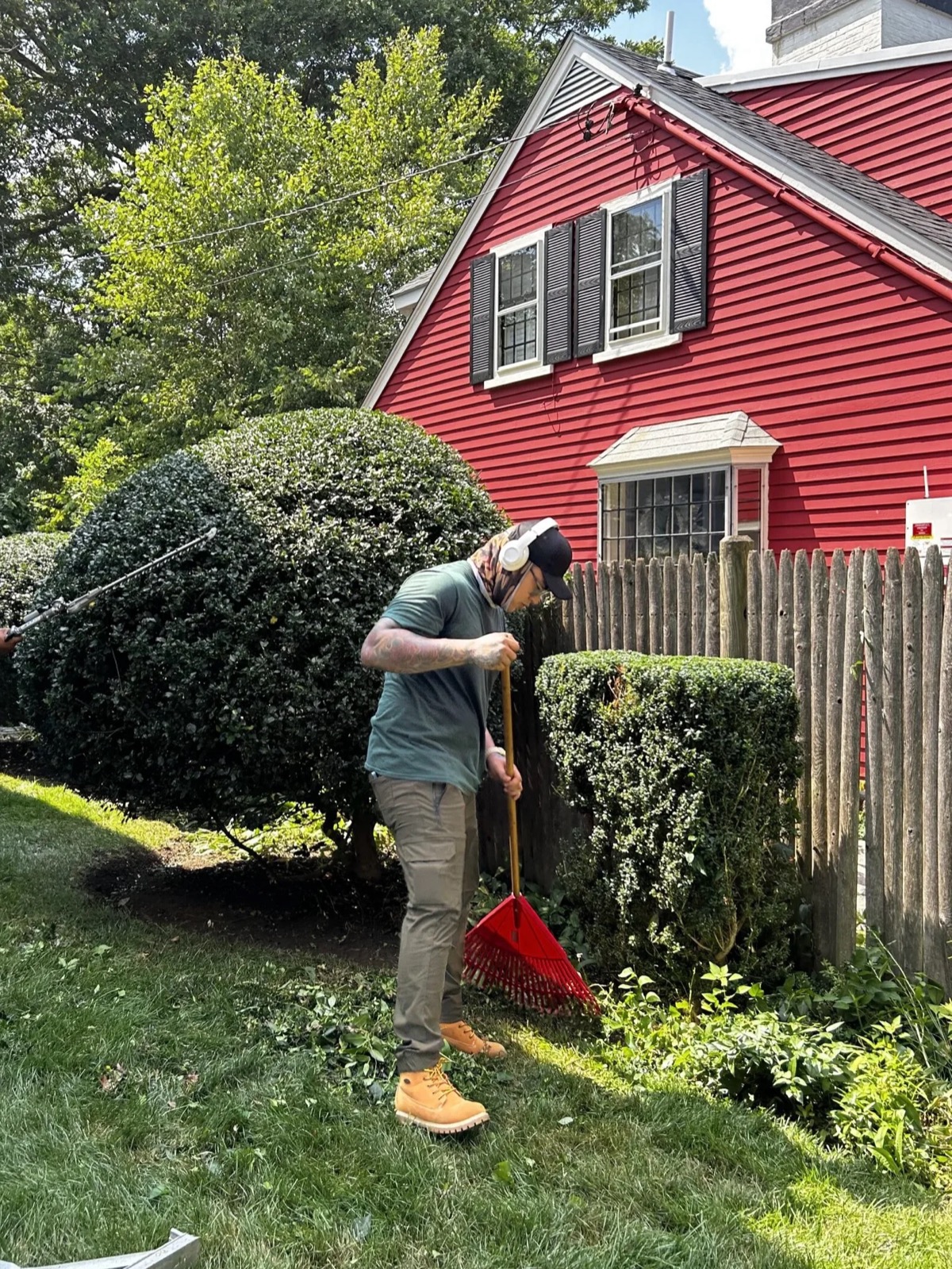 Hudson Valley seasonal yard checklist